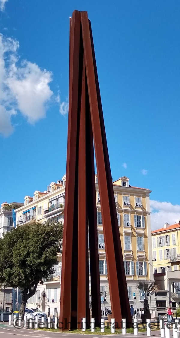 L'Obelisque, Bernar Venet